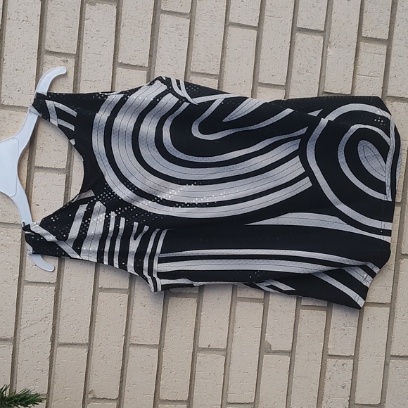 Top/Jacket - Picture 10 of 13